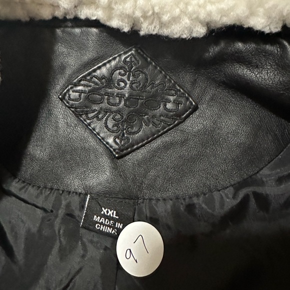 Nice black Jou Jou jacket with removable fuzzy collar XXL - Picture 9 of 9